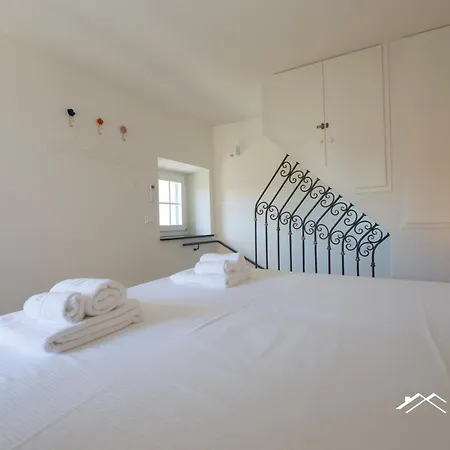 Aparthotel 2min | 2br| Wifi|a/c| By Tilo